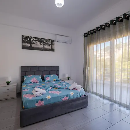 Marin Apartment Sarande