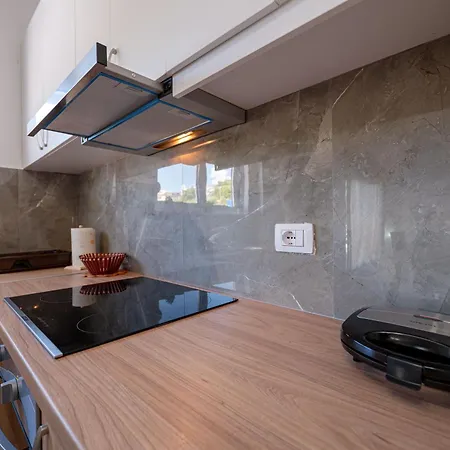 Marin Apartment Sarande